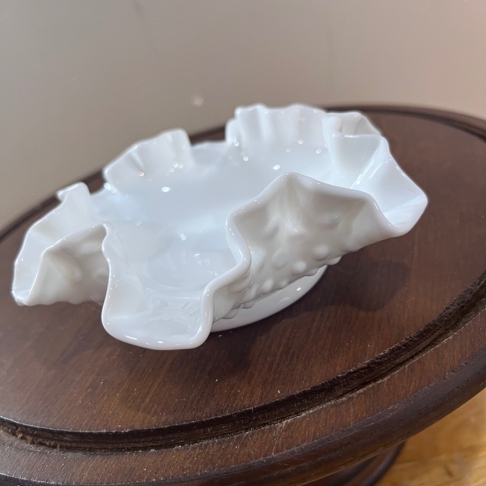 Vtg Fenton Milk Glass Hobnail Ruffled Bowl White Trinket Dish 5.5 Inch
